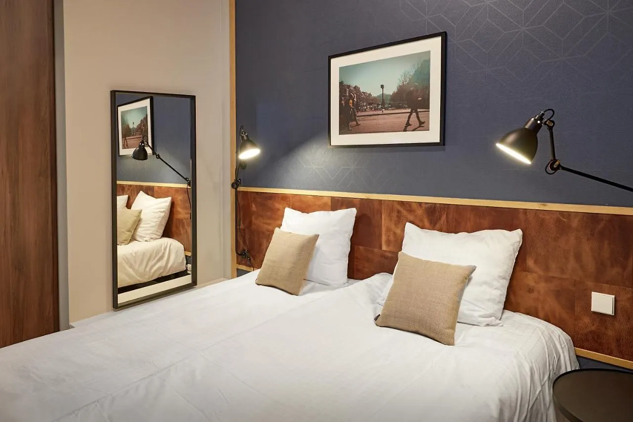 Nova Apartments Amsterdam 4*,
