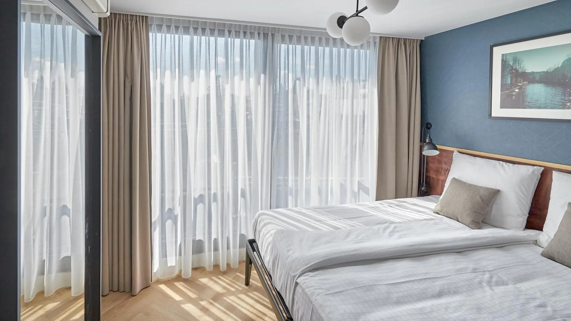 **** Отель Nova Apartments Amsterdam (Adults Only) Нидерланды